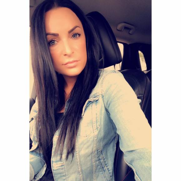 Meet your Posher, Kim - Picture 1 of 1